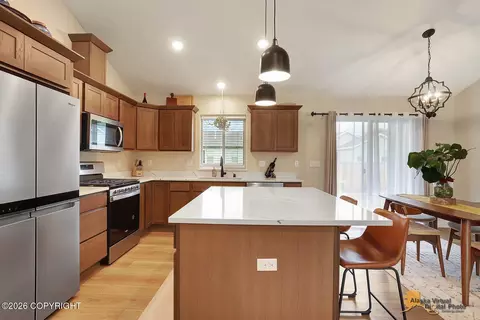 Kitchen - 1195 E Mountain Peak Loop, Palmer, AK 99645 photo 4 of 5