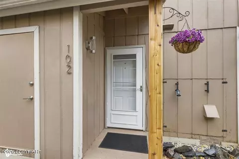 7641 Lumbis Ave # 102, Anchorage, AK 99518