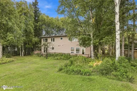 Exterior - 520 Oceanview Dr, Anchorage, AK 99515 photo 6 of 9