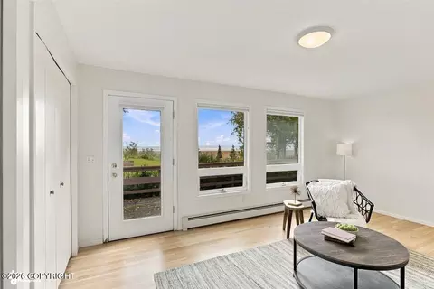 Living - 520 Oceanview Dr, Anchorage, AK 99515 photo 6 of 7