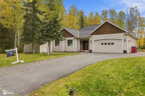 6381 S Roosevelt Dr, Wasilla, AK 99623
