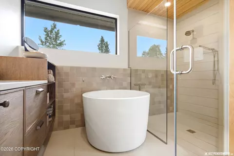 Bath - 12790 Gander St, Anchorage, AK 99516 photo 4 of 11