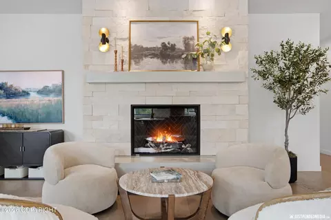 Living - 12790 Gander St, Anchorage, AK 99516 photo 5 of 7