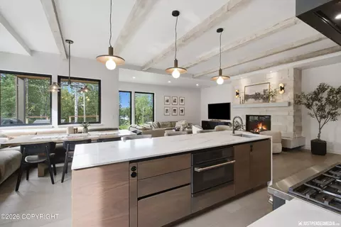 Kitchen - 12790 Gander St, Anchorage, AK 99516 photo 6 of 13