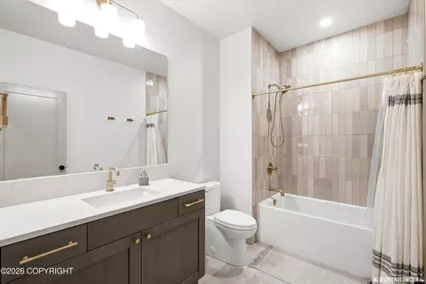 Bath - 12790 Gander St, Anchorage, AK 99516 photo 7 of 11