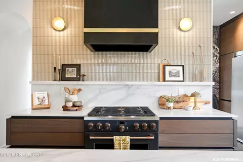 Kitchen - 12790 Gander St, Anchorage, AK 99516 photo 7 of 13