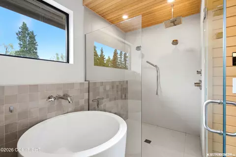 Bath - 12790 Gander St, Anchorage, AK 99516 photo 5 of 11