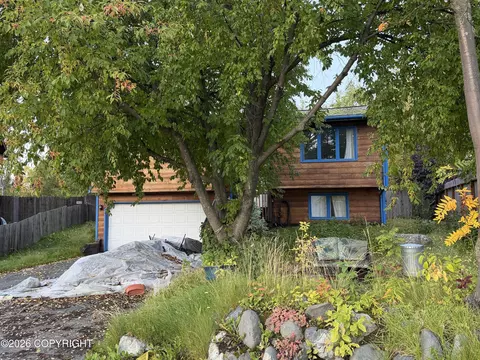 16624 Riddell Cir, Eagle River, AK 99577 photo 2