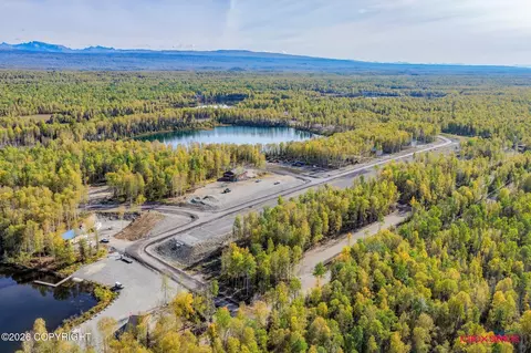 19076 E Kodiak Rd, Willow, AK 99688 photo 3