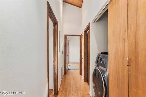 Entry Way - 18454 Amonson Rd, Chugiak, AK 99567 photo 2 of 5