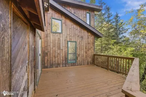 Exterior - 18454 Amonson Rd, Chugiak, AK 99567 photo 10 of 15