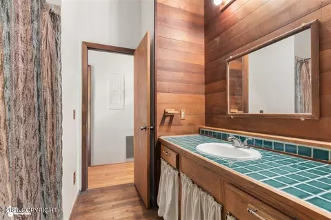 Bath - 18454 Amonson Rd, Chugiak, AK 99567 photo 3 of 3