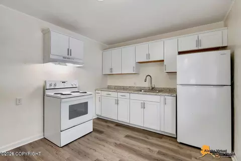 Kitchen - 5157 Chena Ave, Anchorage, AK 99508 photo 1 of 8