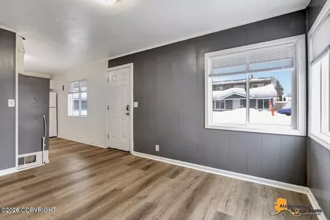 Living - 5157 Chena Ave, Anchorage, AK 99508 photo 2 of 10