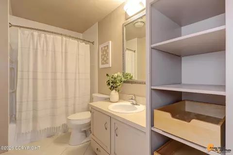 Bath - 7898 Highlander Dr, Anchorage, AK 99518 photo 1 of 2
