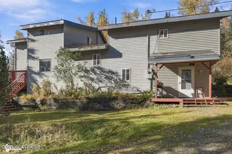 7431 W Golden Dr, Wasilla, AK 99623