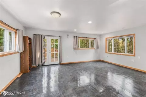 Living - 9377 N Blackie Loop, Willow, AK 99688 photo 2 of 3