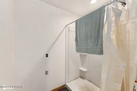 Bath - 9377 N Blackie Loop, Willow, AK 99688 photo 3 of 6