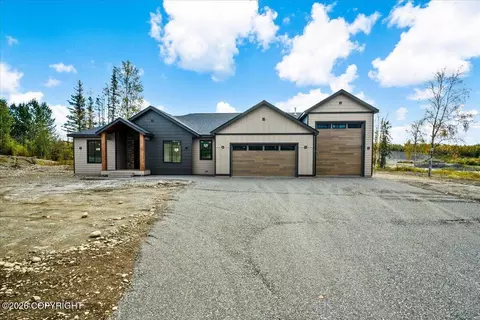 2672 W Longview Cir, Wasilla, AK 99623