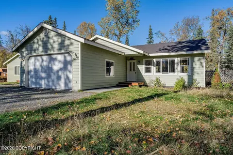 52820 Wesley Ct, Nikiskinorth Kenai, AK 99635