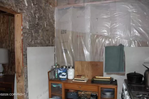Kitchen - 17367 Matson St, Ninilchik, AK 99639 photo 3 of 4