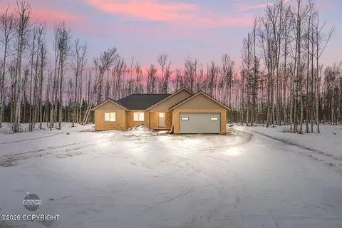 7618 W Hentila St, Wasilla, AK 99623