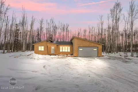 7584 W Hentila St, Wasilla, AK 99623