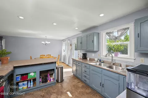 Kitchen - 8100 E 20th Ave, Anchorage, AK 99504 photo 4 of 5