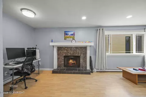 Living - 8100 E 20th Ave, Anchorage, AK 99504 photo 3 of 4