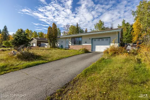 697 Sycamore Cir, Kenai, AK 99611