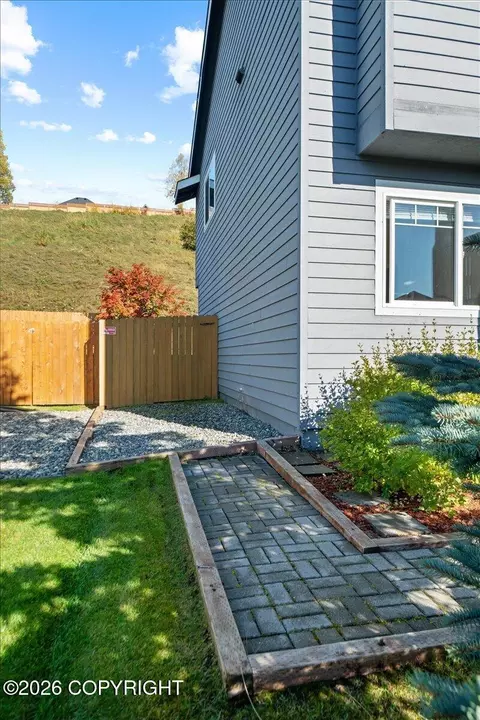Exterior - 3316 Morgan Loop, Anchorage, AK 99516 photo 8 of 10