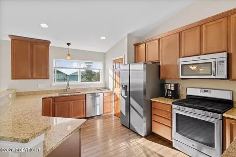 Kitchen - 3316 Morgan Loop, Anchorage, AK 99516 photo 5 of 7