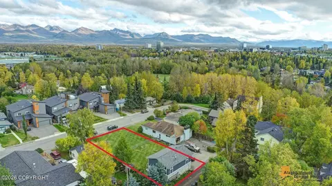1556 G St, Anchorage, AK 99501