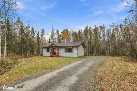 10410 W Pinckney Dr, Wasilla, AK 99623