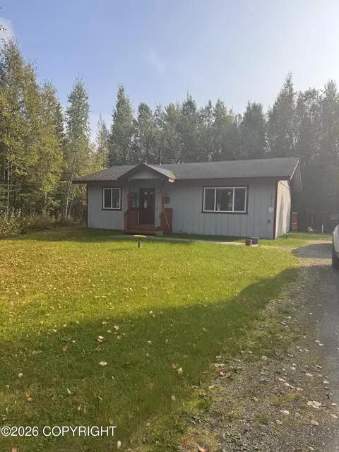 10410 W Pinckney Dr, Wasilla, AK 99654