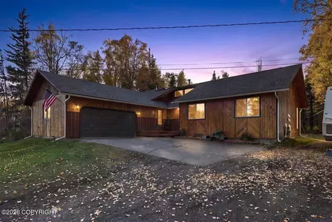 33185 Skyline Dr, Soldotna, AK 99669