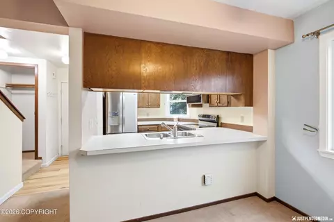 Kitchen - 4141 E 20th Ave # G30, Anchorage, AK 99508 photo 7 of 12