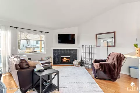 20413 Icefall Dr, Eagle River, AK 99577