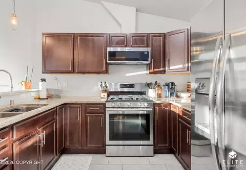 Kitchen - 20413 Icefall Dr, Eagle River, AK 99577 photo 2 of 5
