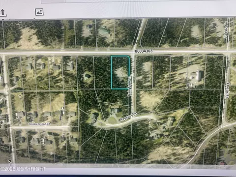121 Rain Tree Ln, Soldotna, AK 99669