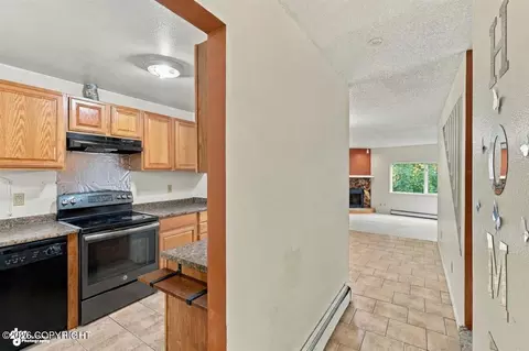 Entry Way - 1930 E 72nd Ave, Anchorage, AK 99507 photo 3 of 7