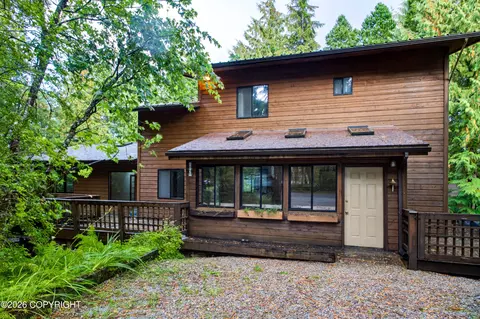 280 Higgins Spur Rd, Ketchikan, AK 99901
