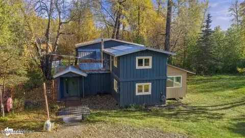 5528 Edgerton Parks Rd, Palmer, AK 99645