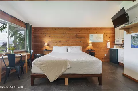 Bedroom - 59565 End Rd, Homer, AK 99603 photo 9 of 11