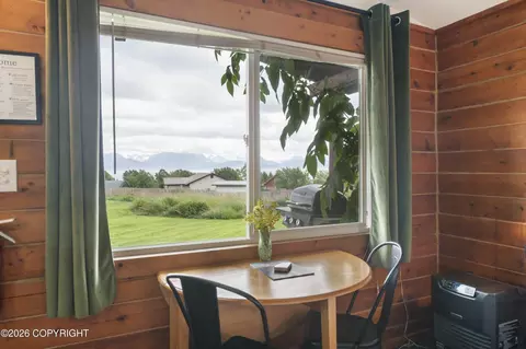 Dining - 59565 End Rd, Homer, AK 99603 photo 3 of 4