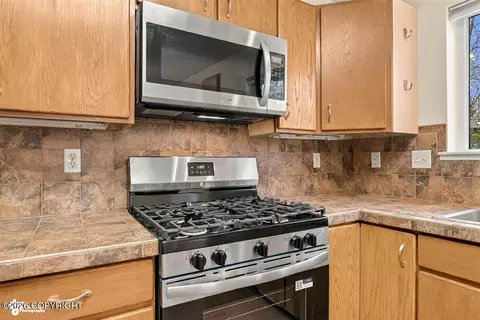 Kitchen - 21500 River Park Dr, Eagle River, AK 99577 photo 3 of 3