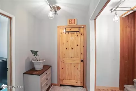 Entry Way - 24343 Thunderbird Dr, Chugiak, AK 99567 photo 9 of 9