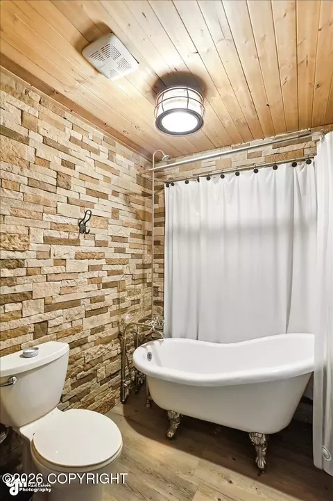 Bath - 24343 Thunderbird Dr, Chugiak, AK 99567 photo 7 of 9