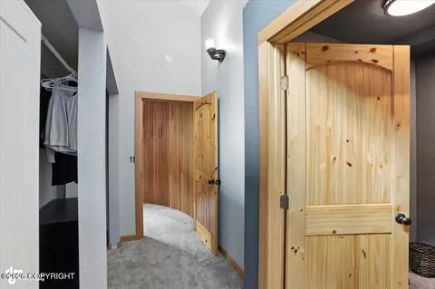 Entry Way - 24343 Thunderbird Dr, Chugiak, AK 99567 photo 7 of 9