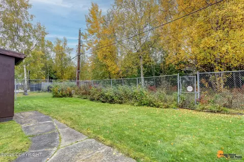 Exterior - 5225 E 26th Ave, Anchorage, AK 99508 photo 7 of 8